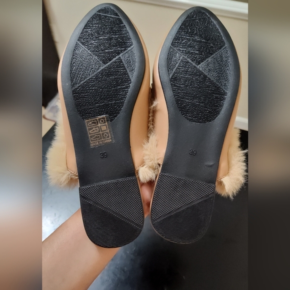Tan faux fur lined indoor outdoor slippers - Picture 6 of 6